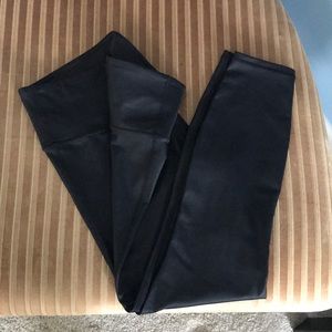 Athleta Petite Medium Shiny Legging Black